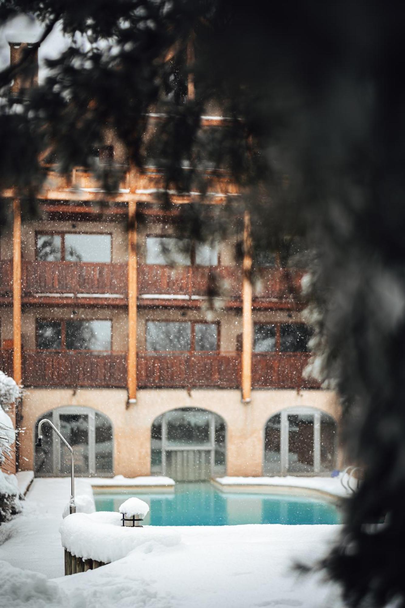 Alliey & Spa Piscine Appart-Hotel Serre Chevalier Le Monêtier-les-Bains Εξωτερικό φωτογραφία